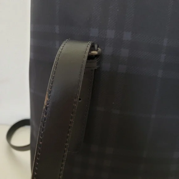 Burberry Vintage Navy Nova Check Bucket Shoulder Bag - Picture 8 of 15